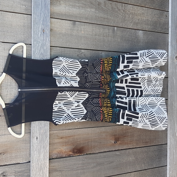 Women's Printed LIMITED Edition Dress Size 8 - Picture 7 of 7